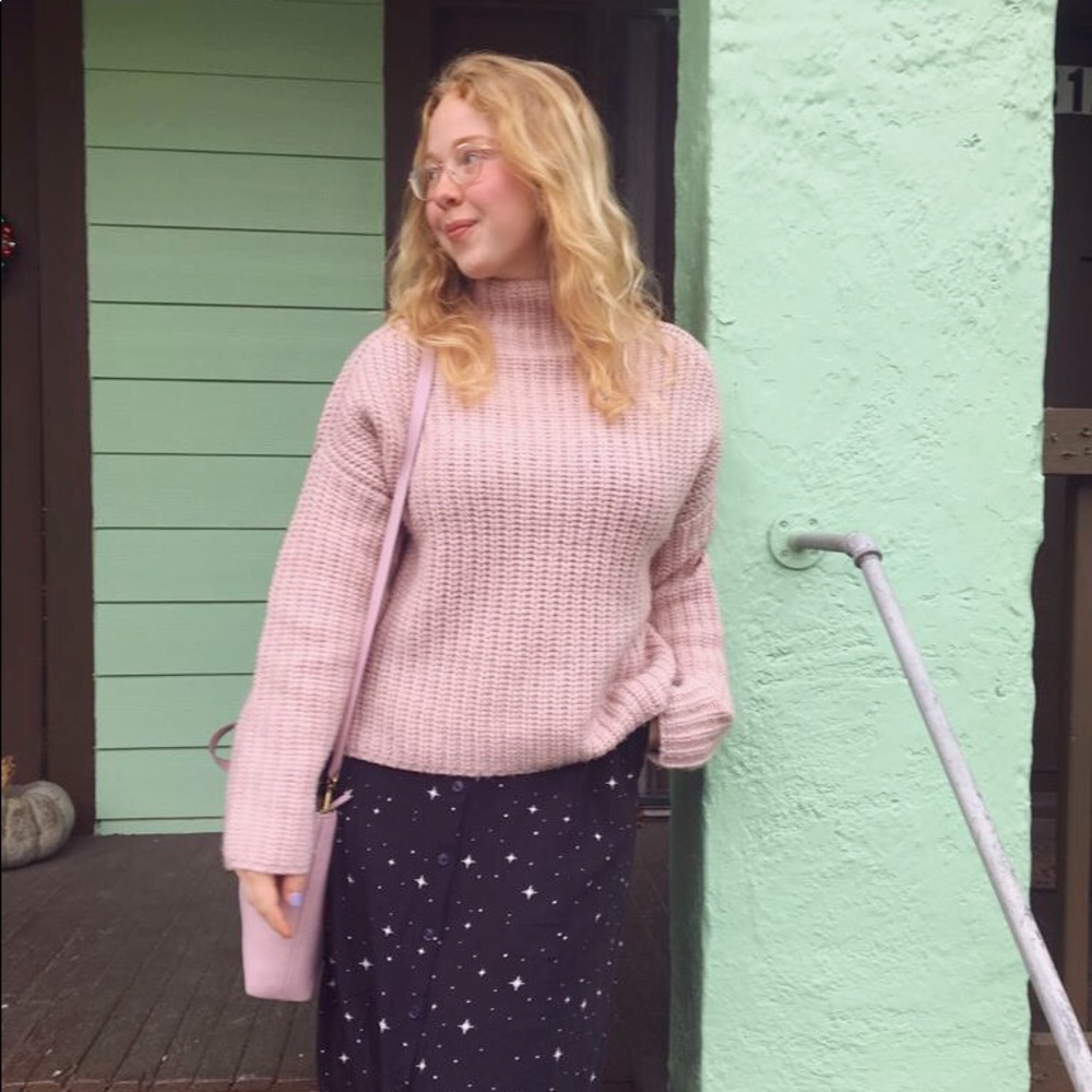 Meet your Posher, Micayla